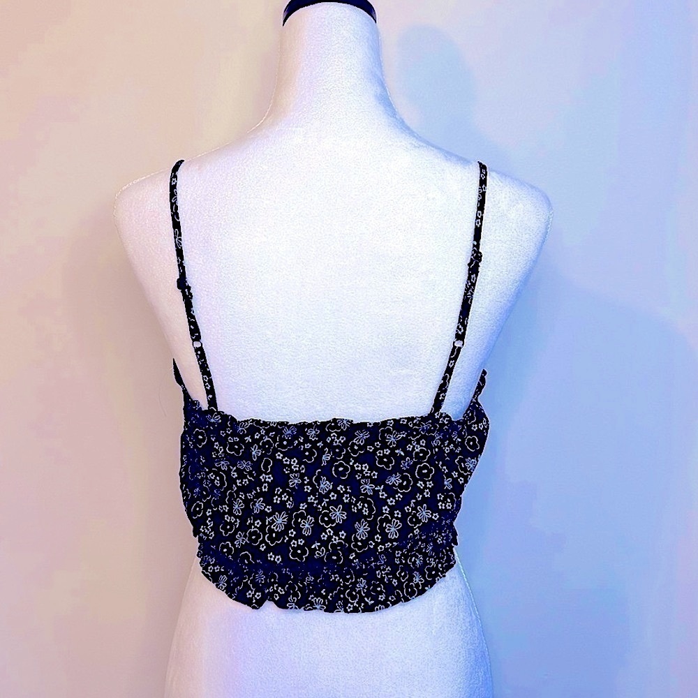 NWT Abound Black & Teal Ditsy Floral Smocked Crop Camisole Coastal Chic Size S - Picture 11 of 16